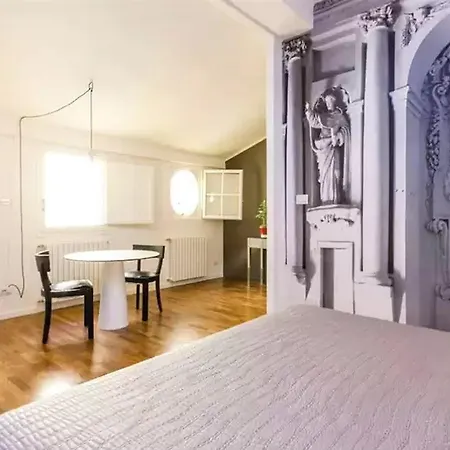 Hotell 4 Patroni