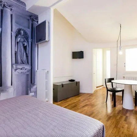 Hotel 4 Patroni Bolonia
